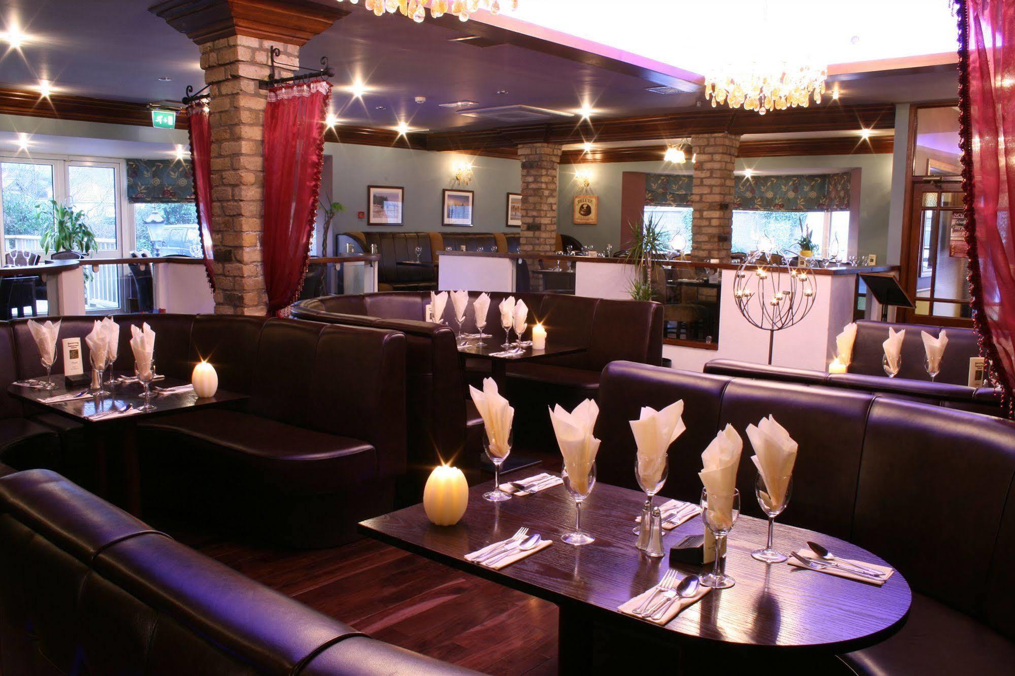 Dalys Inn Donore  Exterior photo